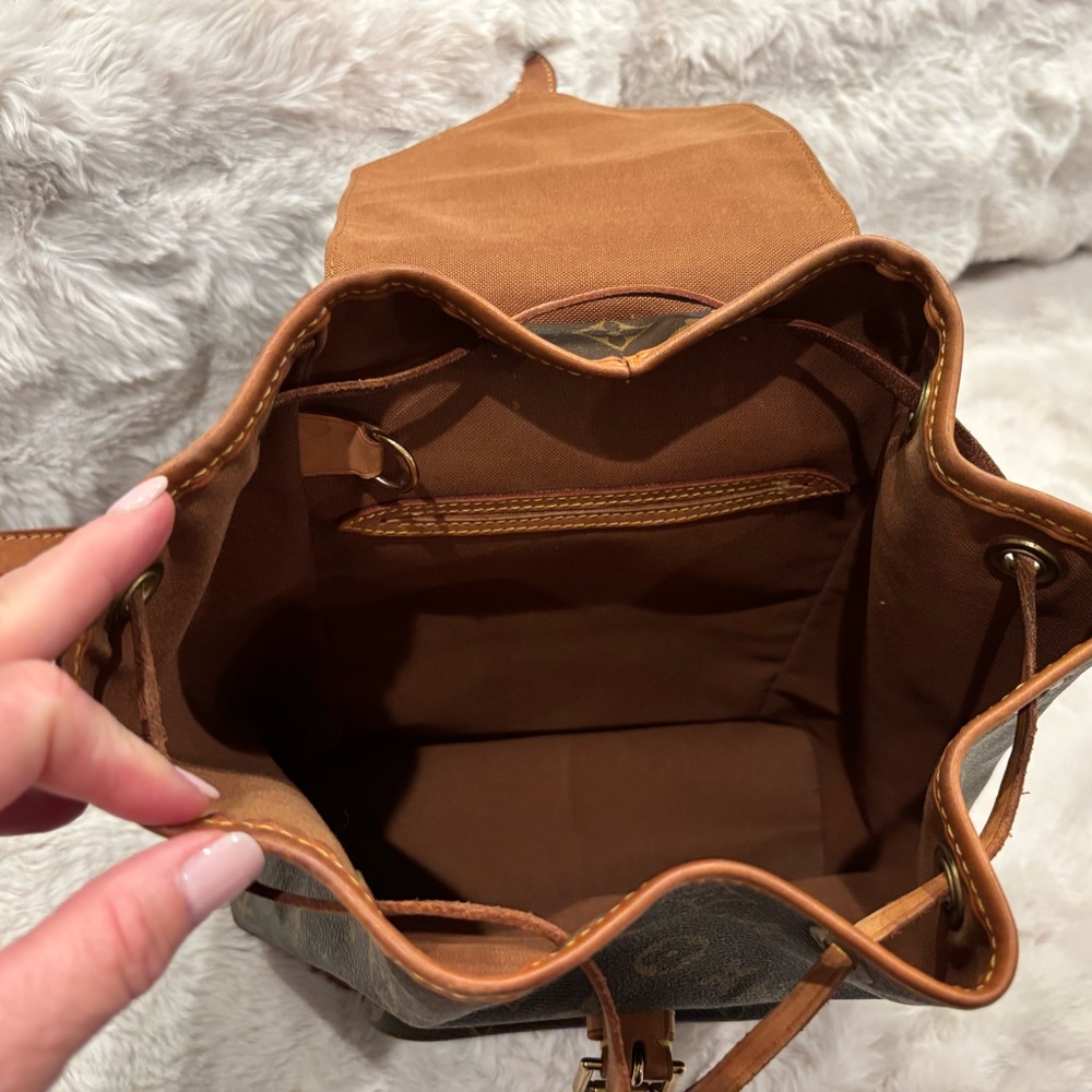 Authentic Louis Vuitton Montsouris MM Backpack - Picture 8 of 16